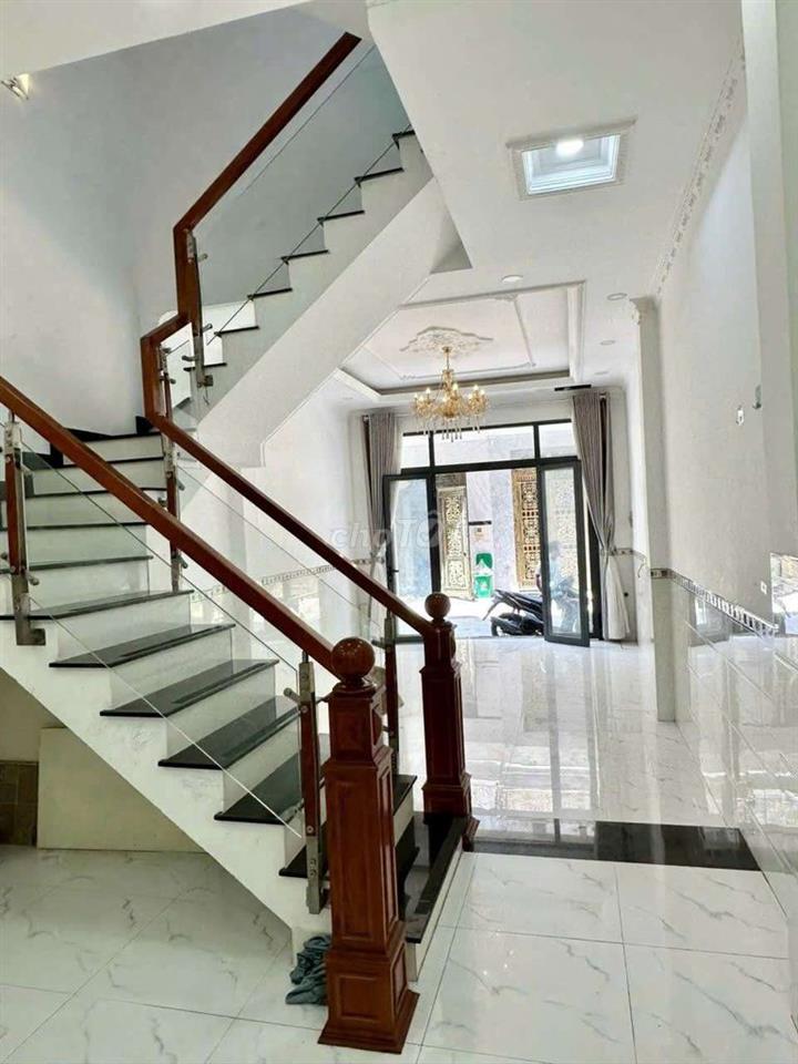 Nhà 1 trệt 3 lầu sân thượng Đường số 1 KDC Vĩnh Lộc