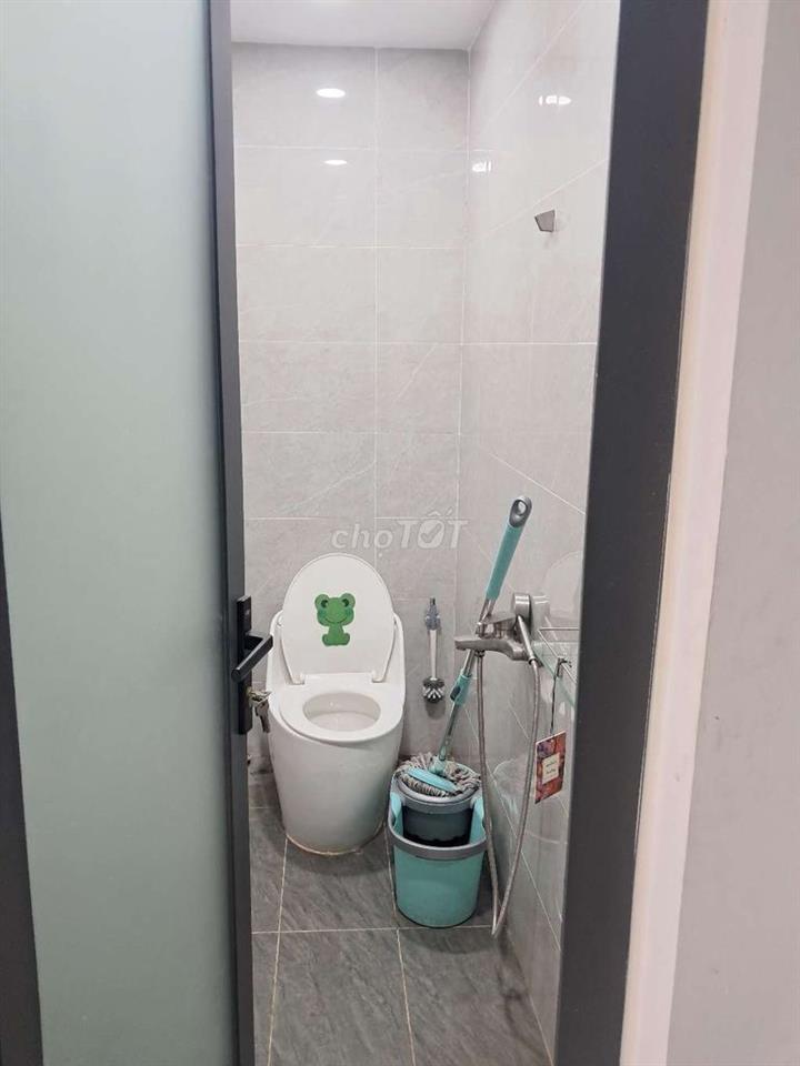 Nhà 1 trệt 1 lửng 3 lầu full nội thất cao cấp đường liên khu 4/5 BHH B