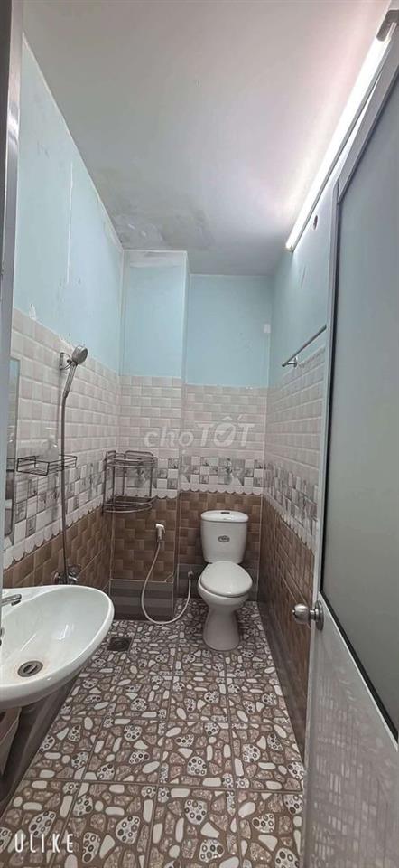 Nhà 1 trệt 2 lầu sân thượng đường liên khu 5_6 BHH B bình tân