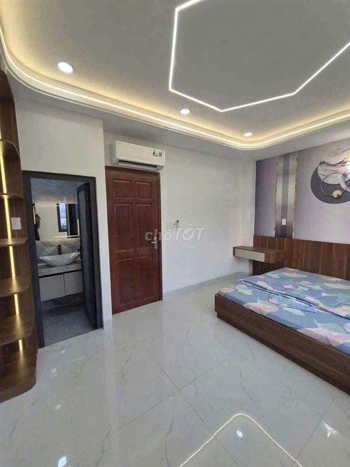 Nhà 1 trệt 4 lầu full nội thất cao cấp đường Phan Anh BTĐ bình tân 