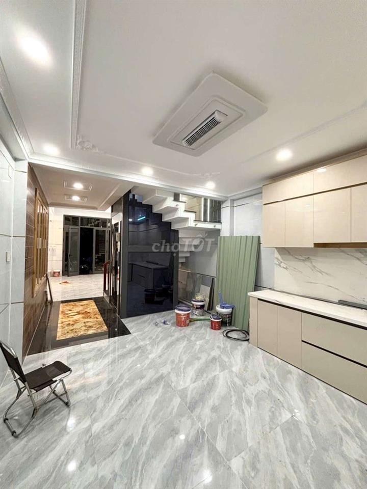 Nhà 1 trệt 1 lửng 3 lầu có thang máy đường Tân kì Tân quý BHH 