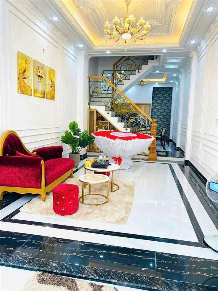 Nhà 1 trệt 3 lầu full nội thất đường số 8 BHH B bình tân 