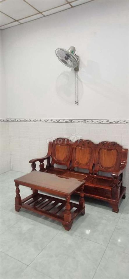 nhà mới xây 