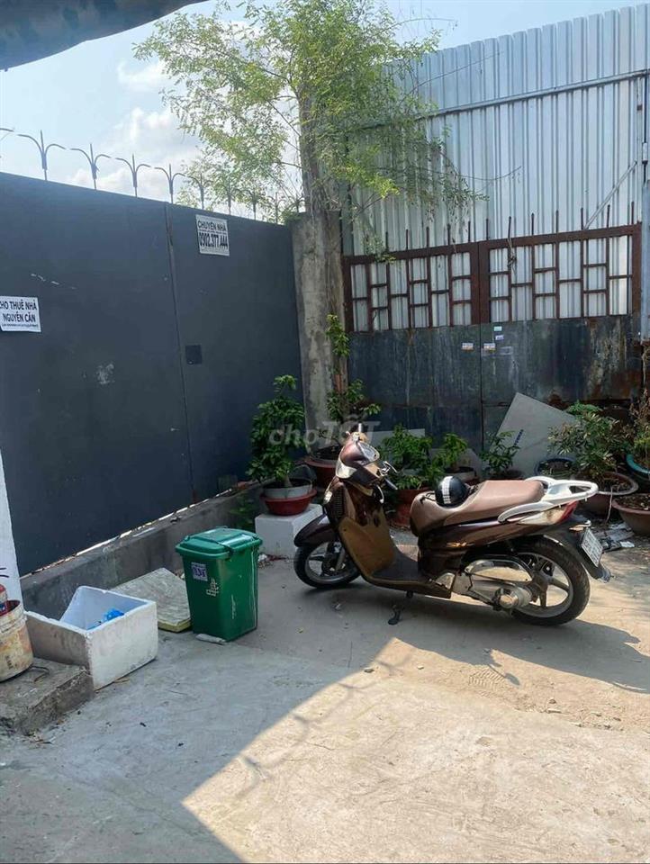 Cho thuê nhà Bình Chánh, có gác - Gần Phạm Hùng, Parc Mall, Chợ
