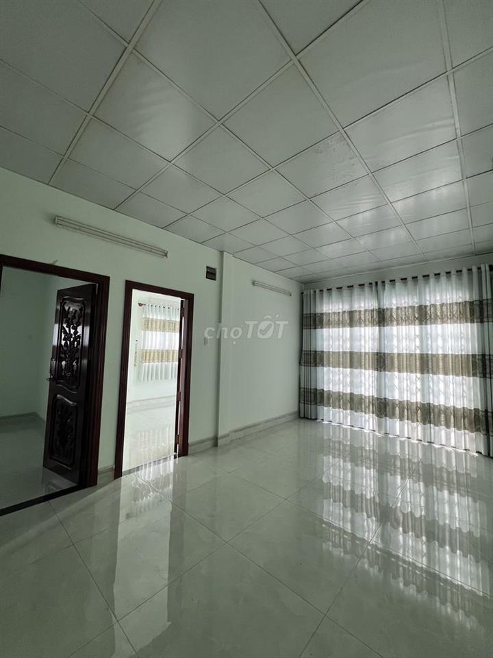 Cho thuê nhà hẻm ô tô 1 trệt 1 lầu xã Bình Chánh