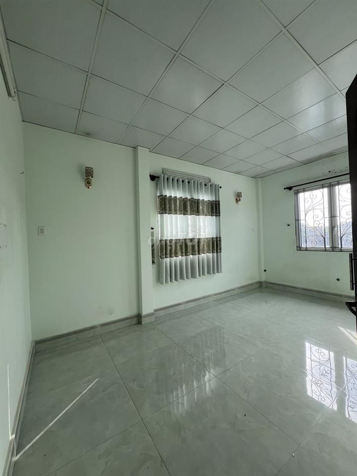 Cho thuê nhà hẻm ô tô 1 trệt 1 lầu xã Bình Chánh