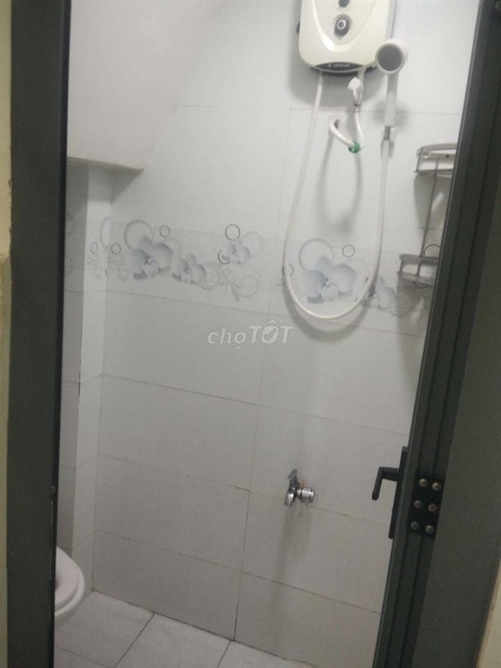 nhà cho thuê hẻm c4 phạm hùng