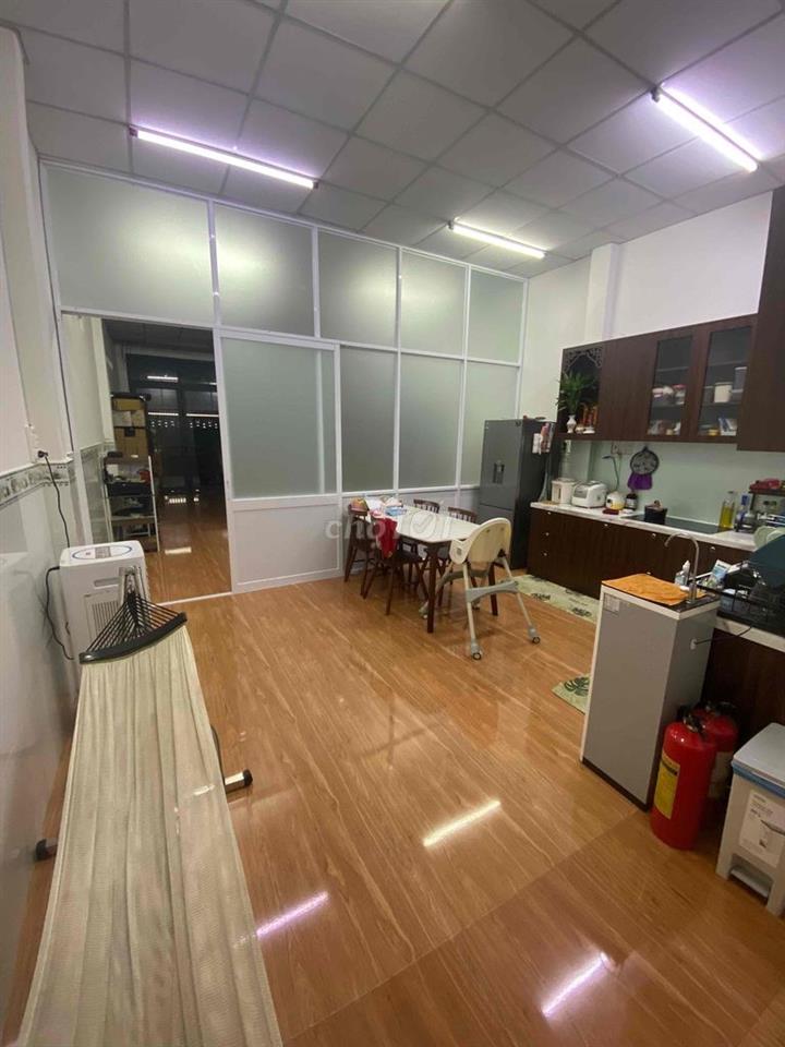 Bán nhà mặt tiền đường 30m