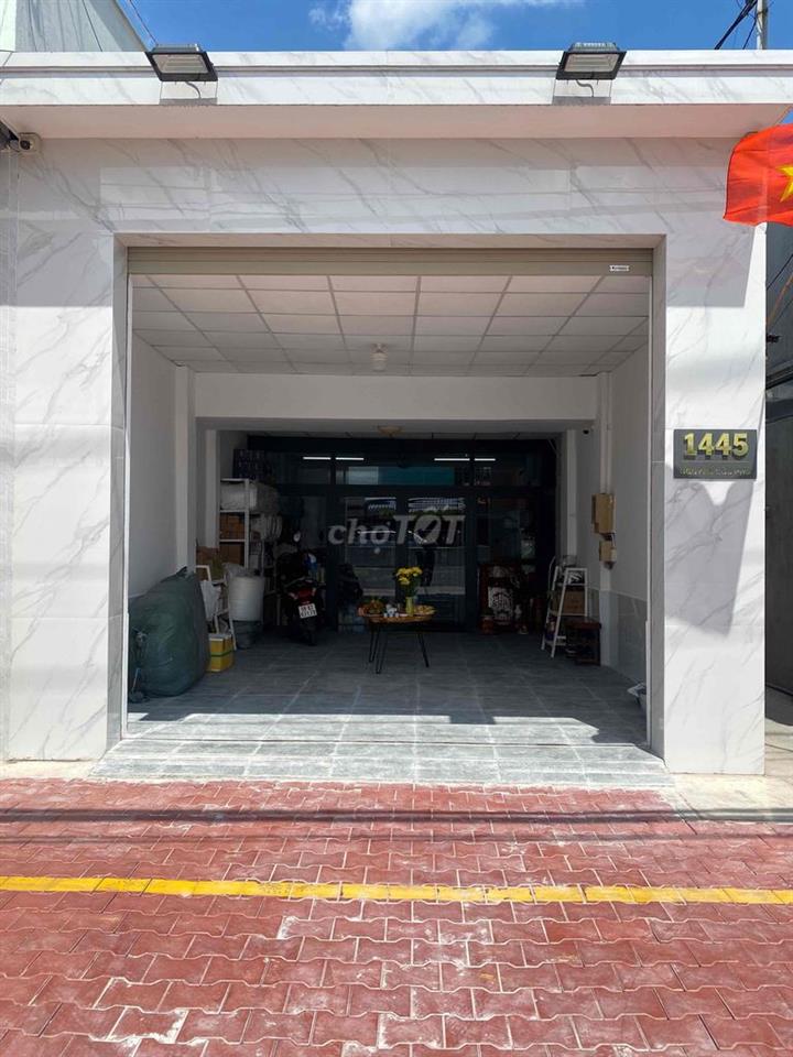 Bán nhà mặt tiền đường 30m