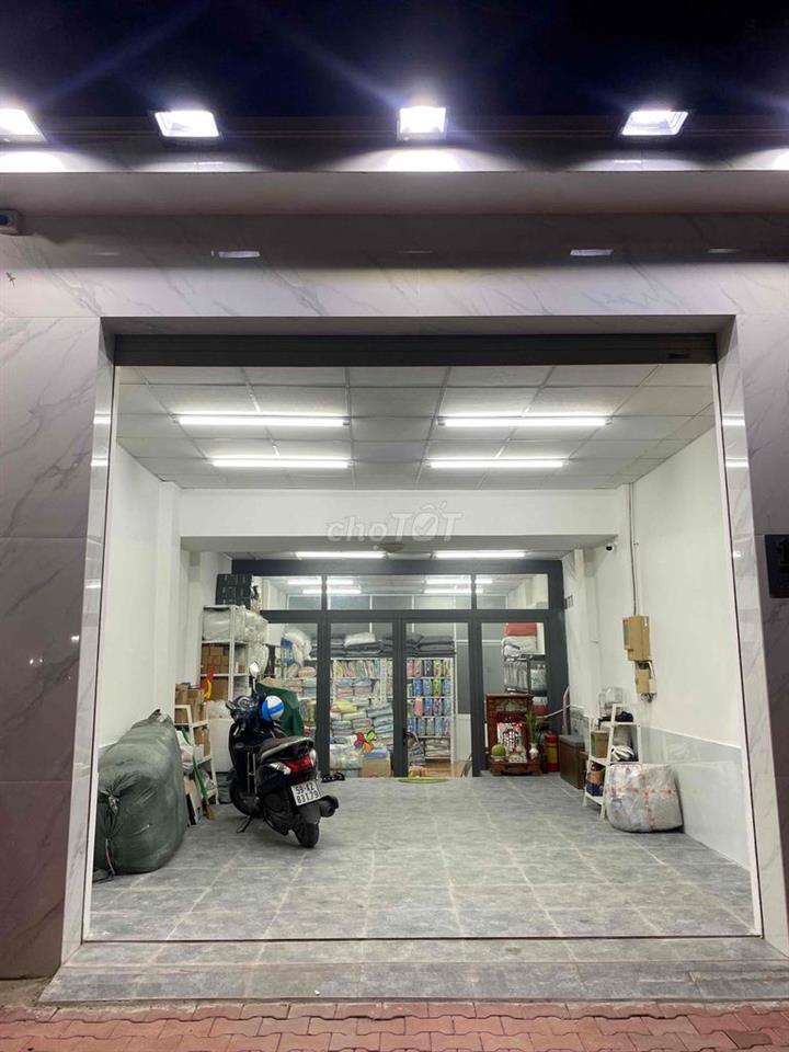 Bán nhà mặt tiền đường 30m