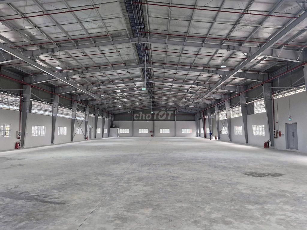 Cho thuê nhà xưởng KCN TÂN TẠO 2.800M2 có văn phòng, giá  4.3$/m2