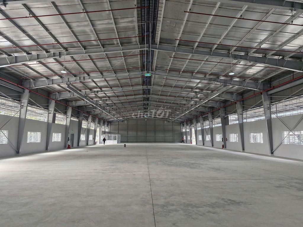 Cho thuê nhà xưởng KCN TÂN TẠO 2.800M2 có văn phòng, giá  4.3$/m2