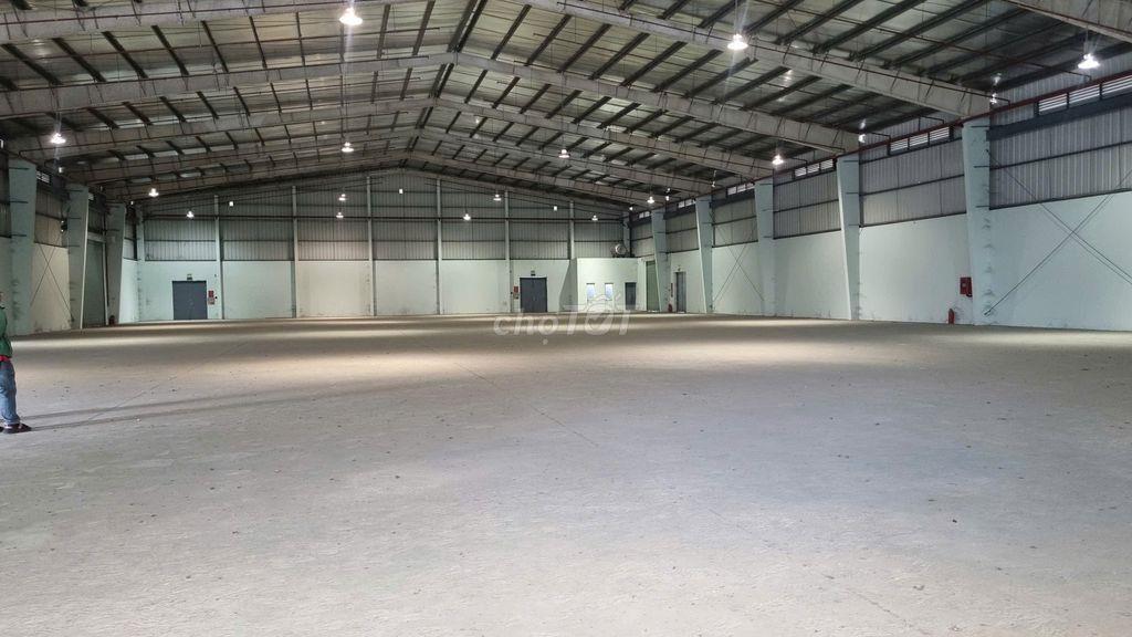 Cho thuee kho trong Kcn Tân Tạo, Kv 6.000m2, Nx 2.500m2, Pccc tự động