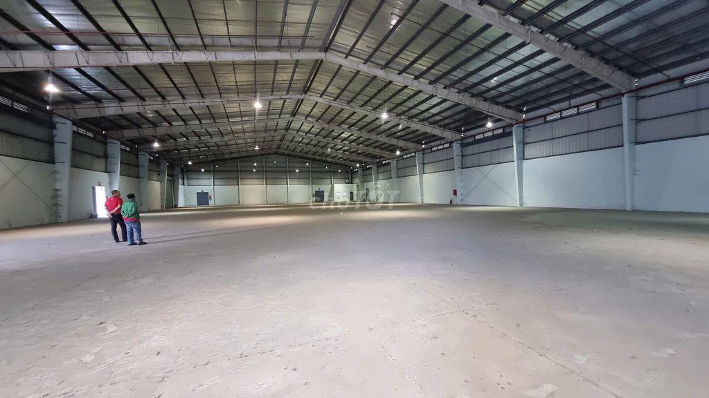 Cho thuee kho trong Kcn Tân Tạo, Kv 6.000m2, Nx 2.500m2, Pccc tự động