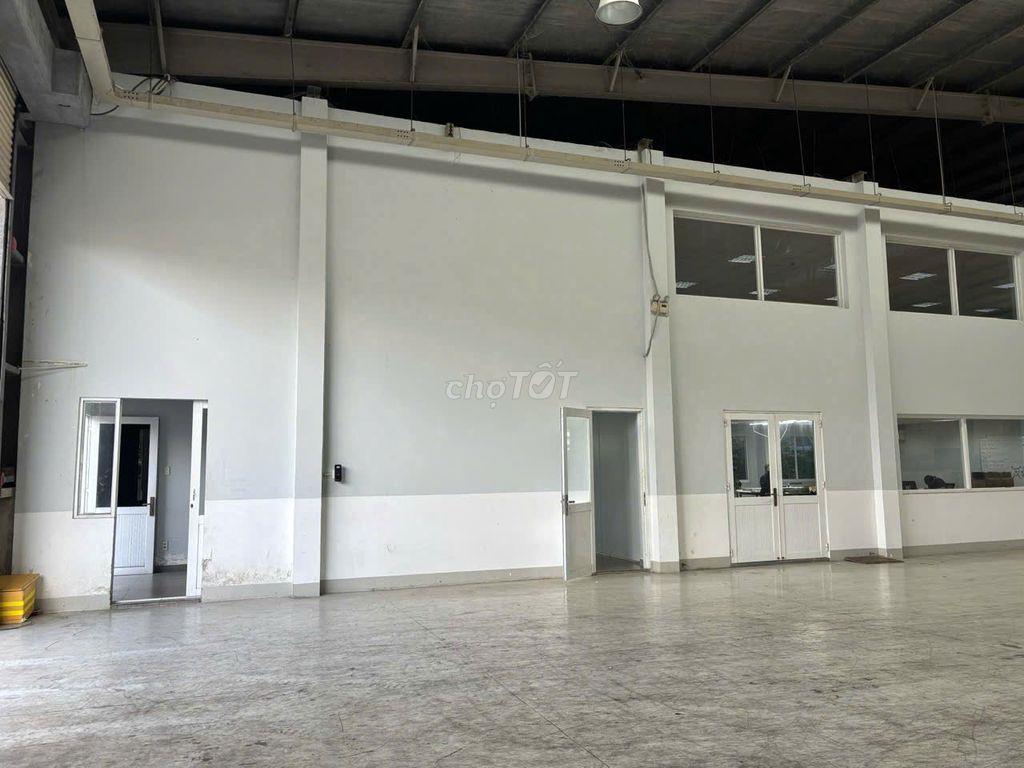 CHO THUÊ KHO XƯỞNG KCN LONG HẬU – 1.800M² – CONTAINER 24/7