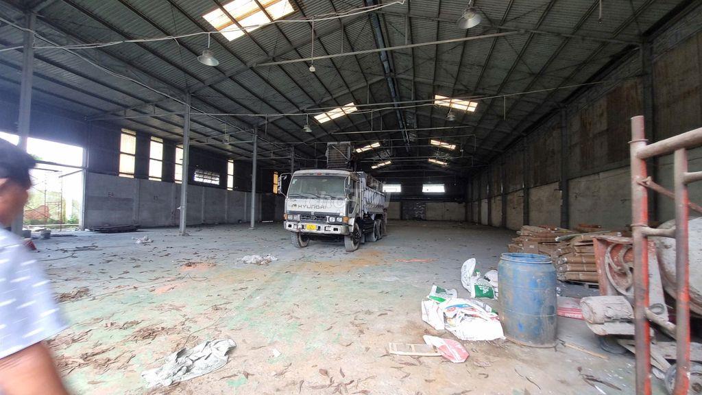 Cho Thuê Kho Xưởng 2.700m² Trần Đại Nghĩa, Bình Tân, 560kVA, 240 tr/th