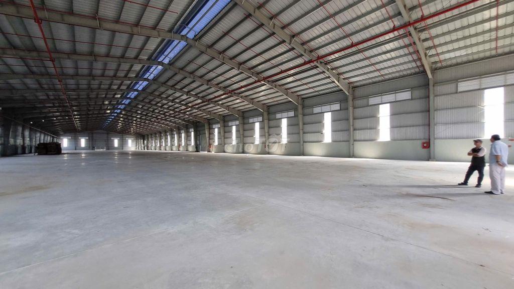 Cho thuê kho 5.500m² Quốc lộ 50, Cần Đước – Giá từ 70.000đ/m²