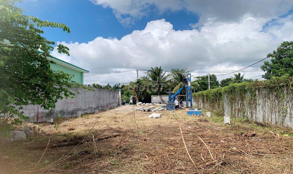 Bán nhà mặt phố lô góc Nguyễn Đình Kiên vị trí đắc địa