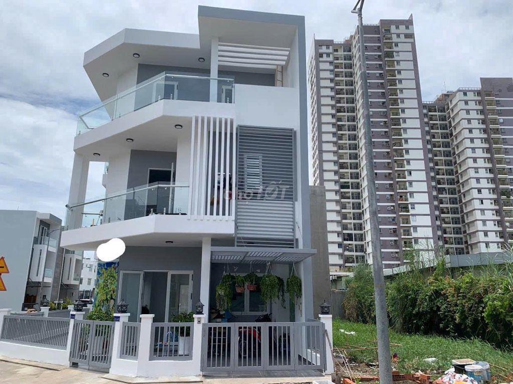 Bán nhà Biệt thự mặt phố Lô Góc KDC Khang An vị trí đẹp nhất khu.