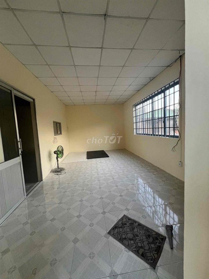 Cho thuê kho xưởng 3200m Có PCCC Trạm Điện chỉ 80 triệu