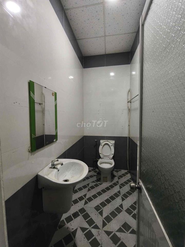 Cho thuê Mặt Bằng, Kho Xưởng 250m Xuân Thới Thượng