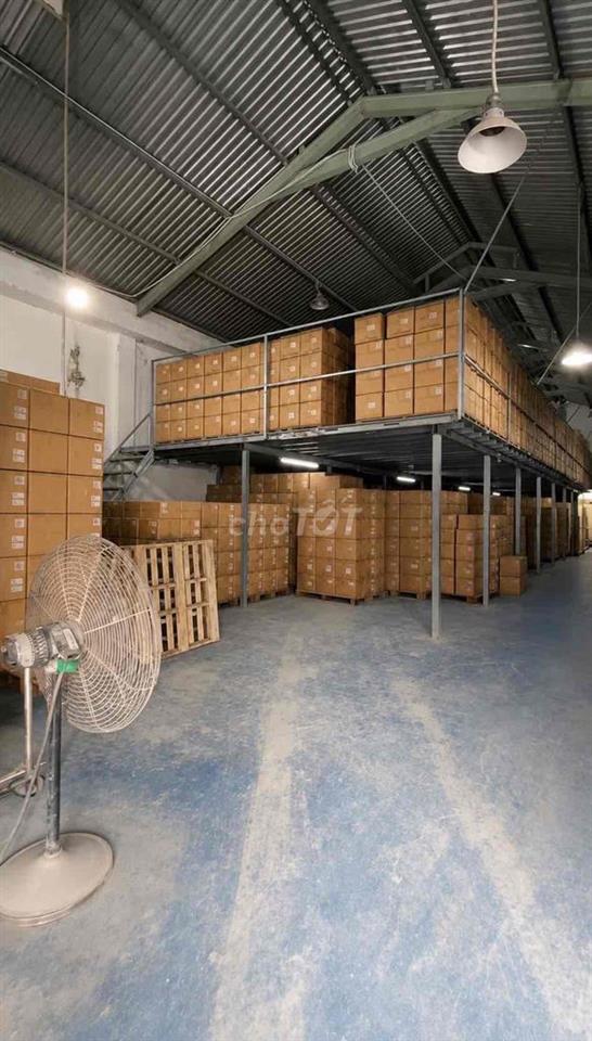 Cho thuê kho xưởng 1200m 1/đường Tô Ký giá 48 triệu