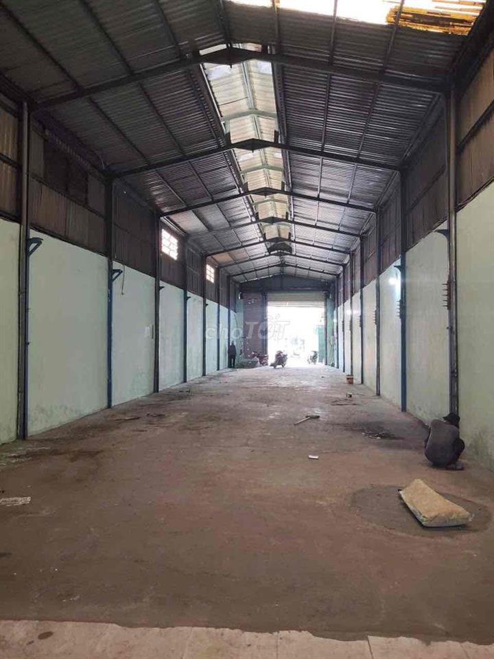 KHO XƯỞNG ĐẸP  ( 10 x 20m  ) HL2