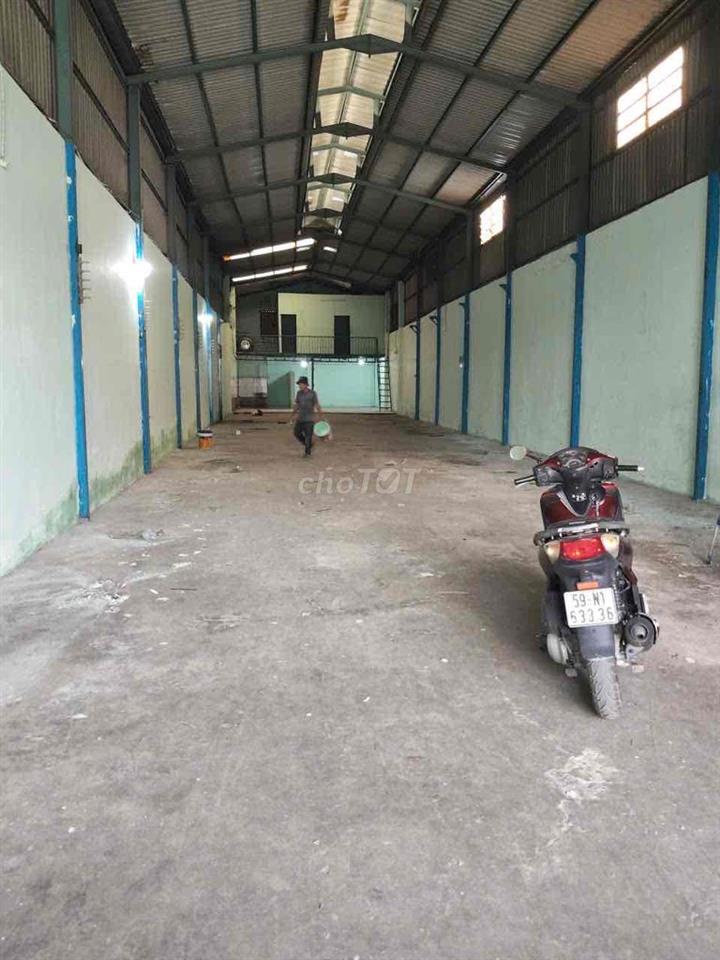 KHO XƯỞNG ĐẸP  ( 10 x 20m  ) HL2