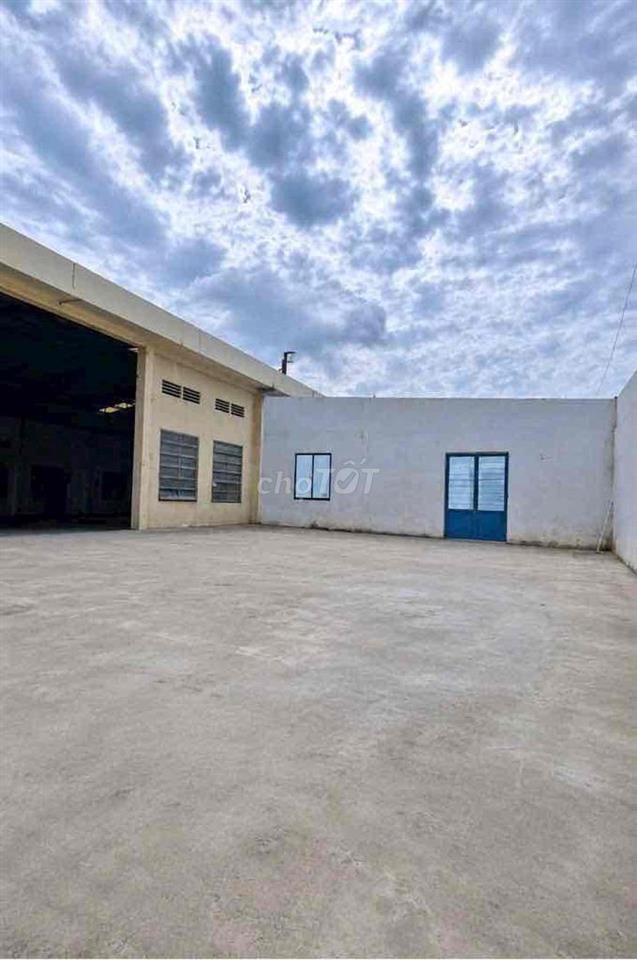 CHO THUÊ KHO XƯỞNG – TÂN TẠO BÌNH TÂN 1500m2 SÂN RỘNG – XE CONTAINER R