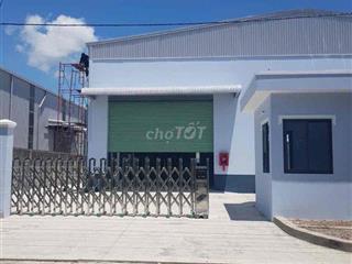 BÁN XƯỞNG HOẶC CHO THUÊ XƯỞNG 3052m2 KHU CÔNG NGHIỆP ĐỨC HOÀ III LON