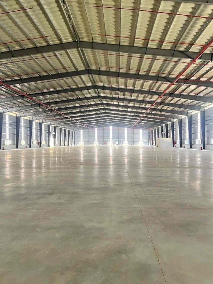 HÀNG HIẾM – CHO THUÊ XƯỞNG SIZE NHỎ 1.260M² TRONG KCN ĐỨC HÒA LONG AN