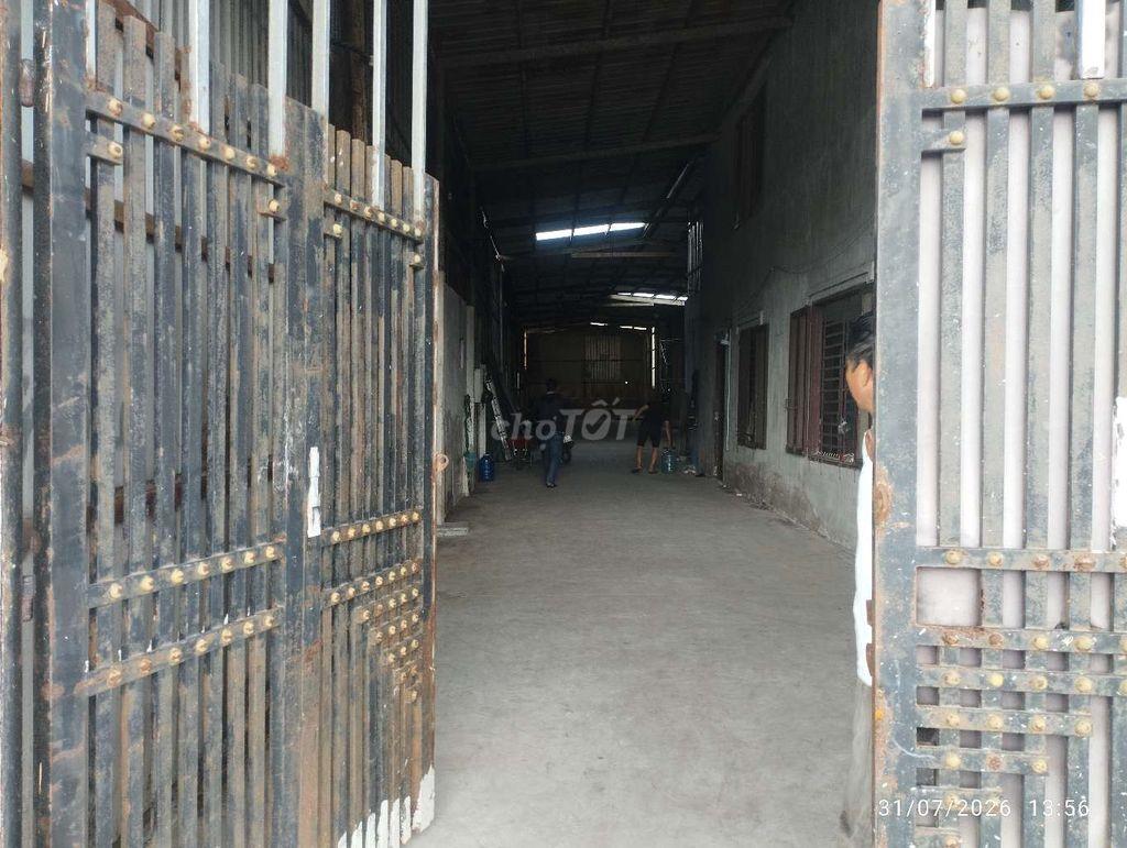 cho thuê xưởng diện tích 260m² đường xe tải 10T