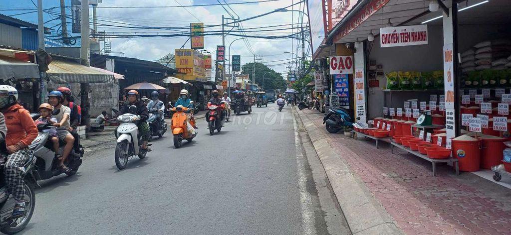 Cho Thuê MBKD ngay chợ ngã 5 vĩnh lộc  