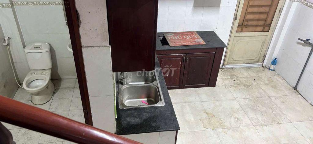 cho thuê nhà 100m² mặt tiền đường lớn kinh doanh mua bán 