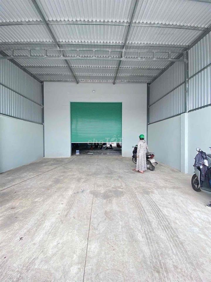 Cho Thuê Kho Mặt Tiền Xuân Thới Sơn HM