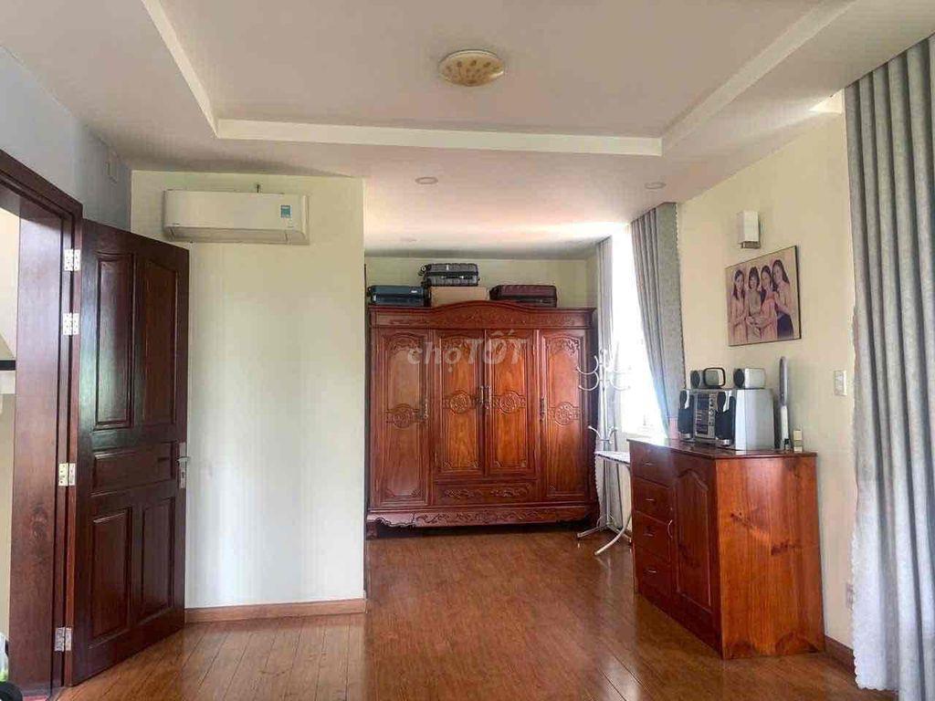 Cho Thuê Biệt Thự Tân Xuân Hóc Môn