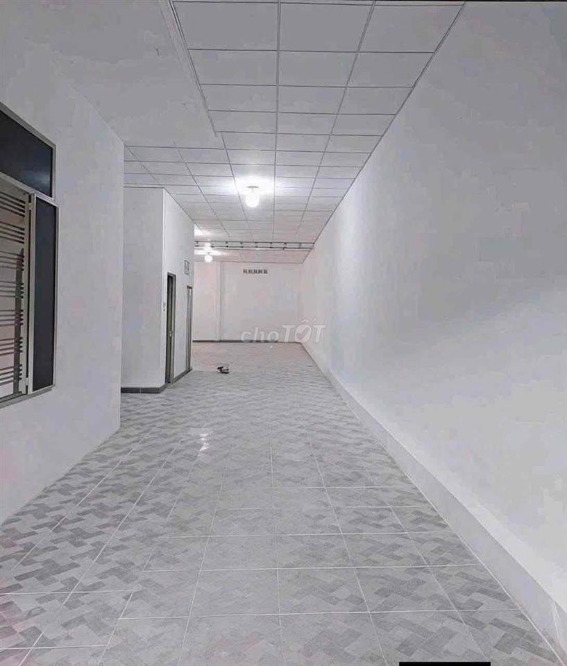 Cho Thuê kho Gần Chợ Đầu Mối Hóc Môn