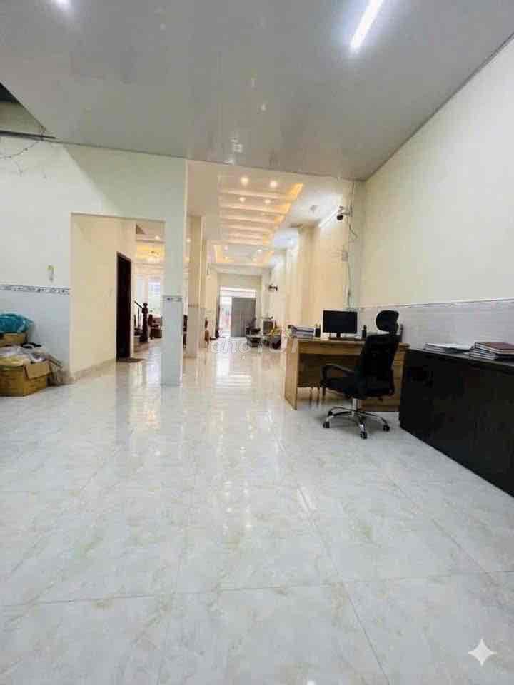 Cho Thuê Biệt Thự Xuân Thới Đông Hóc Môn