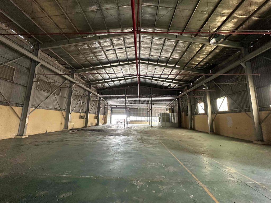 🔴 CHO THUÊ KHO XƯỞNG MẶT TIỀN QUỐC LỘ 50 THỊ TRẤN CẦN GIUỘC LONG AN