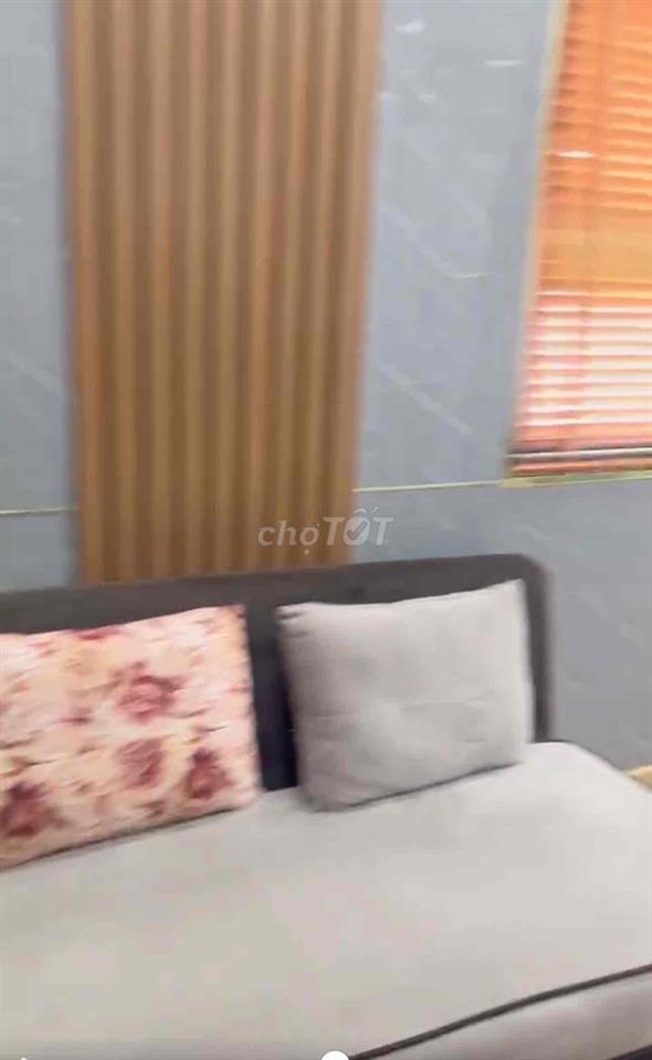 bán gấp nhà góc 2 mặt tiền đường Kinh Dương Vương giá rẻ