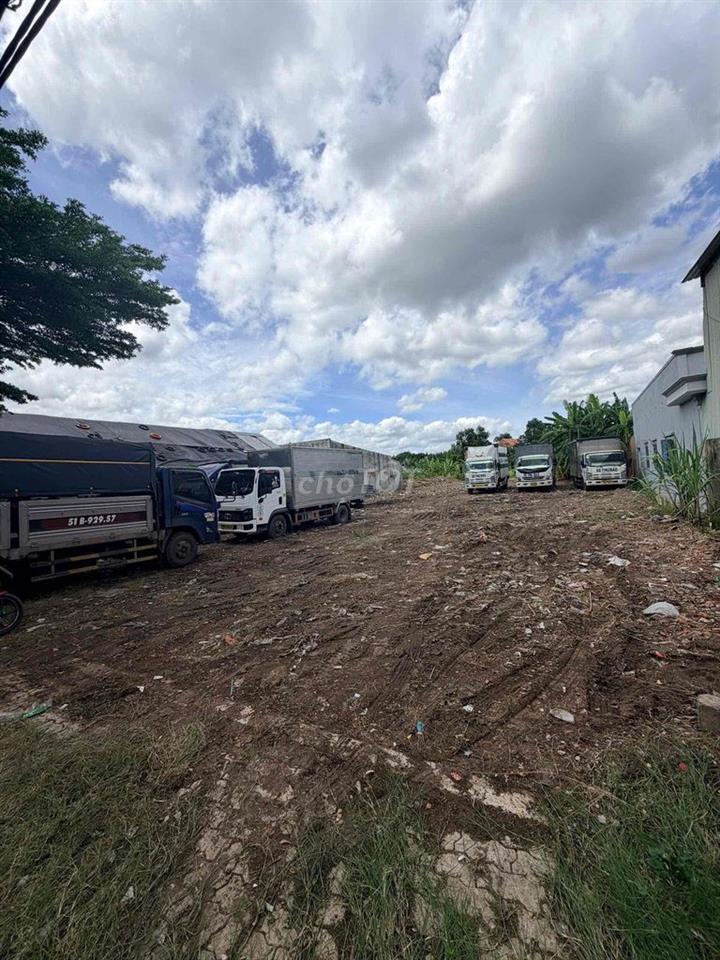 cần bán gấp đất mặt tiền Nguyễn Văn Tạo 5.610m giá rẻ