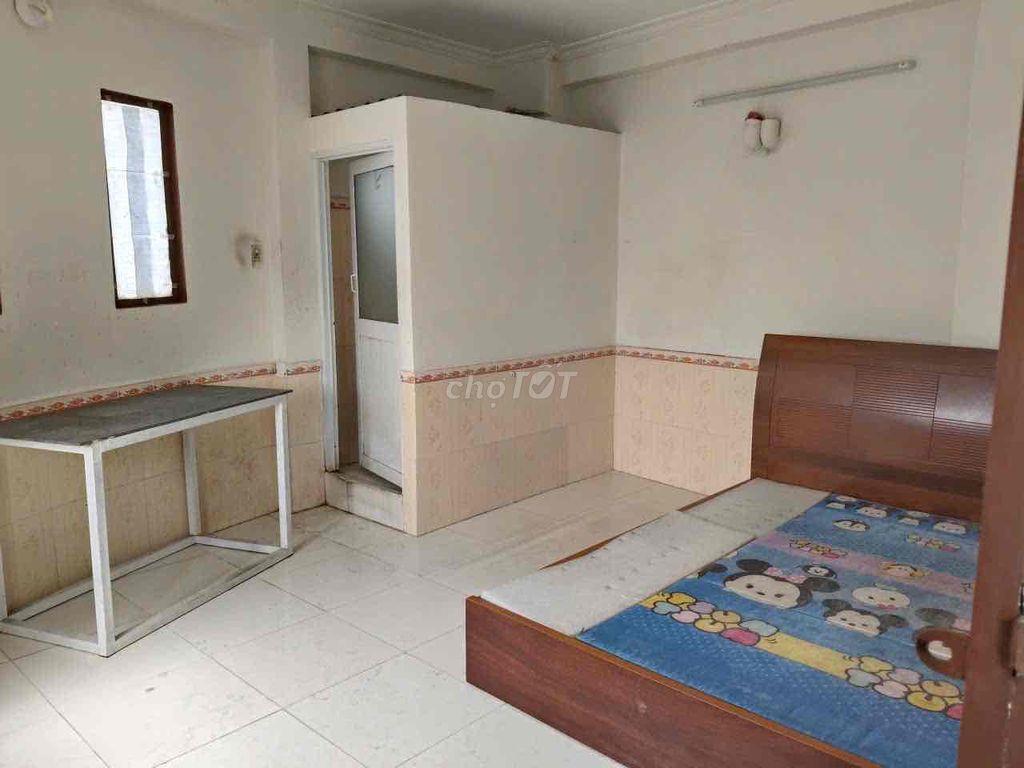 bán nhà mặt tiền hẻm 391 Huỳnh Tấn Phát 5 tầng 8 phòng