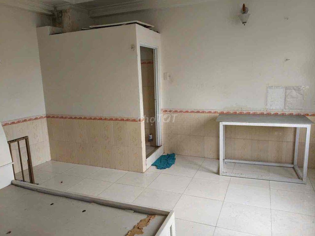 bán nhà mặt tiền hẻm 391 Huỳnh Tấn Phát 5 tầng 8 phòng
