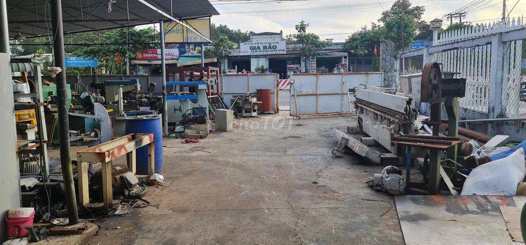 bán đất tặng nhà xưởng 2.000m mặt tiền đường Đại Lộ Bình Dương