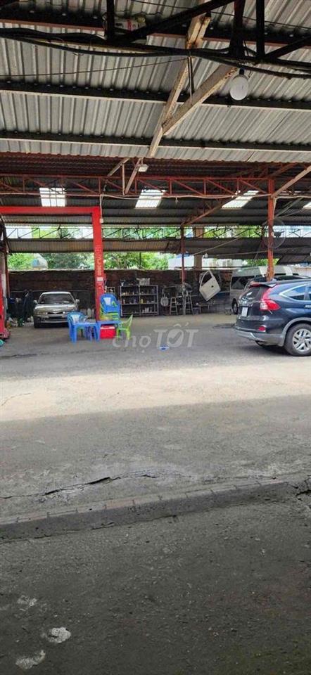 cho thuê mặt bằng mặt tiền Lê Văn Lương 1.443m giá 180 tr