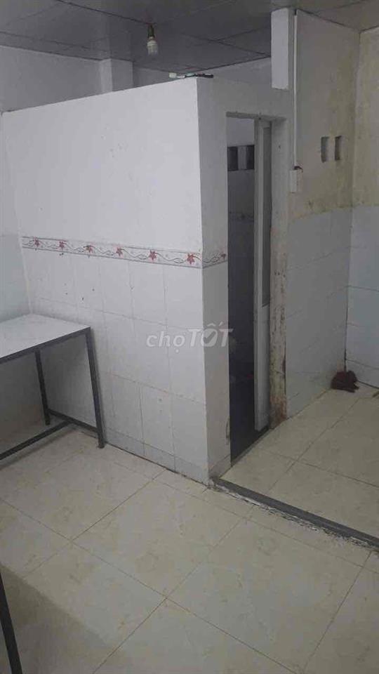 cho thuê nhà hẻm xe hơi đường Huỳnh Tấn Phát 6 tr