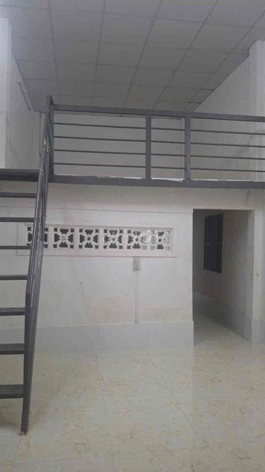 cho thuê nhà hẻm xe hơi đường Huỳnh Tấn Phát 6 tr