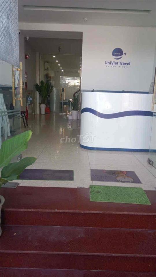 cho thuê văn phòng tầng trệt MT Nguyễn Văn Linh giá 5 tr