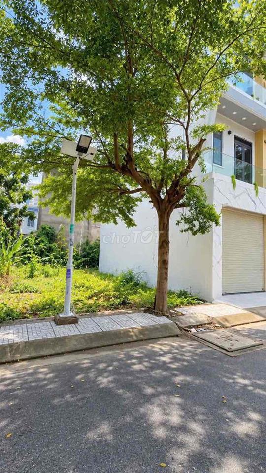 cần bán lô đất MT hẻm 6m đường Huỳnh Tấn Phát 80m giá 3.4 tỷ