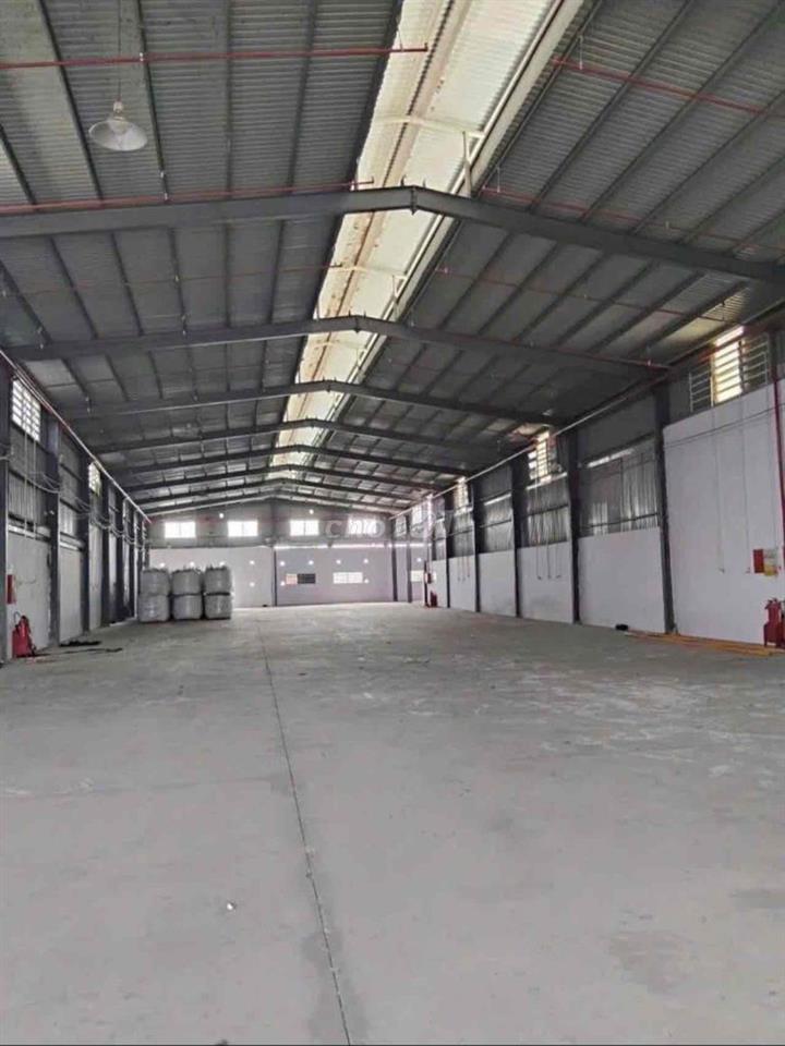 KHO XƯỞNG GIÁ RẺ ( 1.200m2 ) NGUYỄN CỬU PHÚ